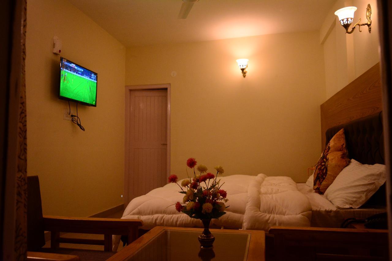 Ambika Bliss Bed & Breakfast มะนาลี ภายนอก รูปภาพ